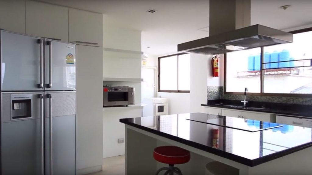 Bangkapi-Mansion-4-bedroom-for-rent-10