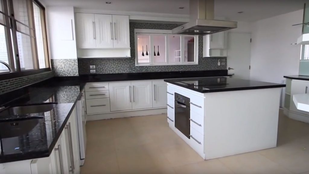 Bangkapi-Mansion-4-bedroom-for-rent-9